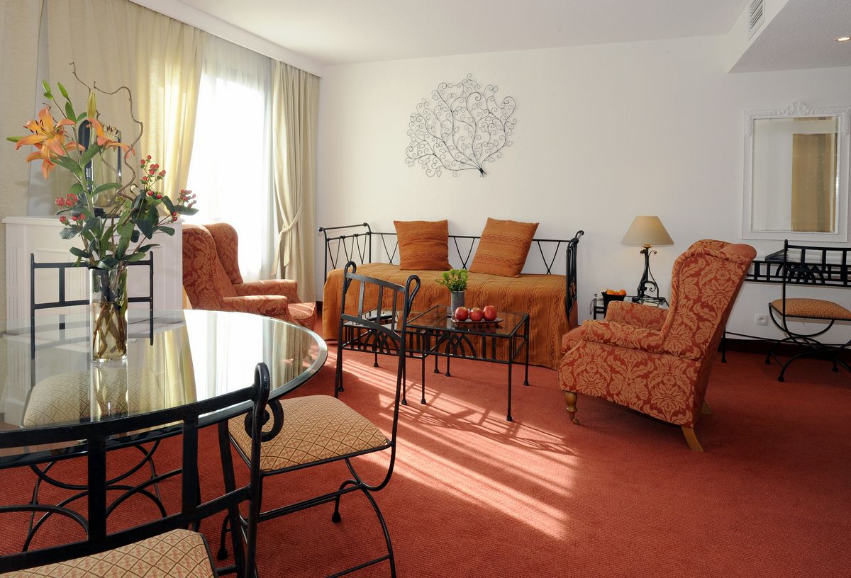 Suite familiale 2 chambres - Avignon Grand Hotel